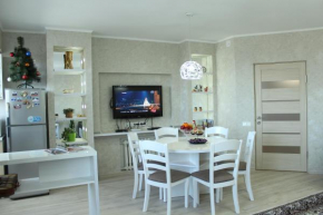 Гостиница Apartment in the Karakol heart  Каракол